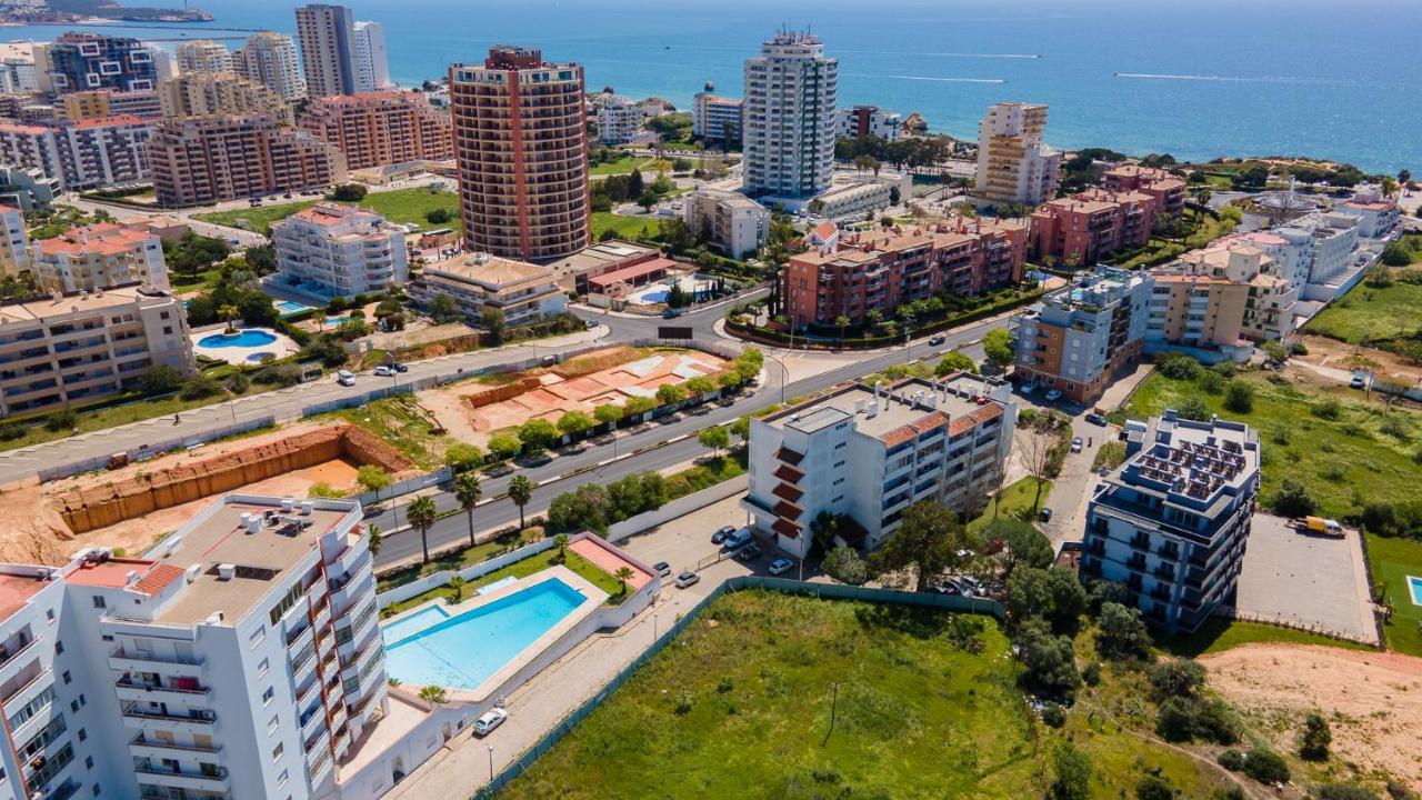Comfort 1Bdr Apartment W/Pool By Lovelystay Portimao Bagian luar foto