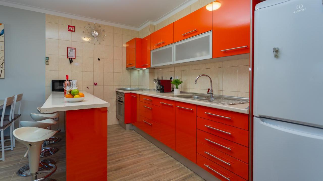 Comfort 1Bdr Apartment W/Pool By Lovelystay Portimao Bagian luar foto