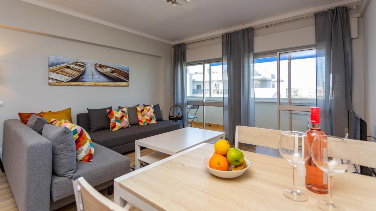 Comfort 1Bdr Apartment W/Pool By Lovelystay Portimao Bagian luar foto
